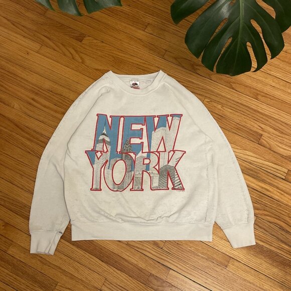 Vintage 80s 1987 Large New York City NYC Twin Towers Distressed Sweatshirt USA